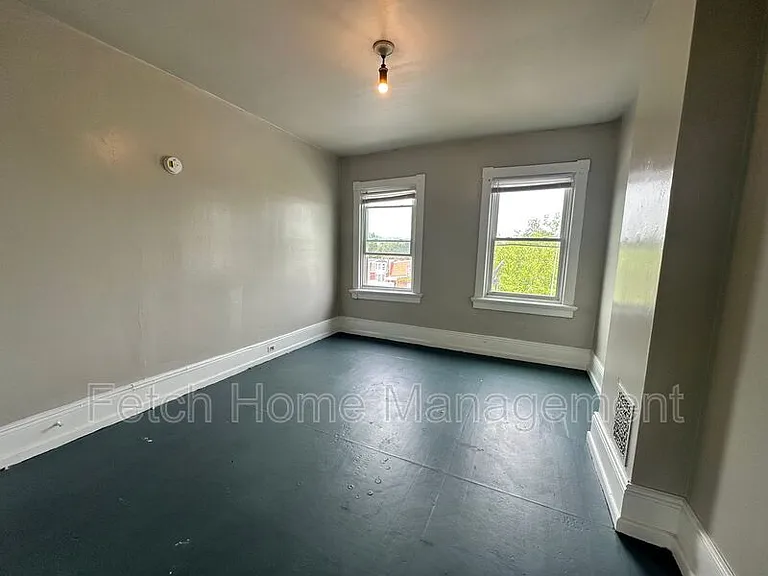115 S 10th St #3 — Photo 18