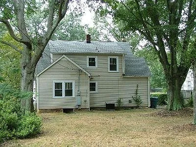 4 bed, 1500 sqft, $1,565 — Photo 2