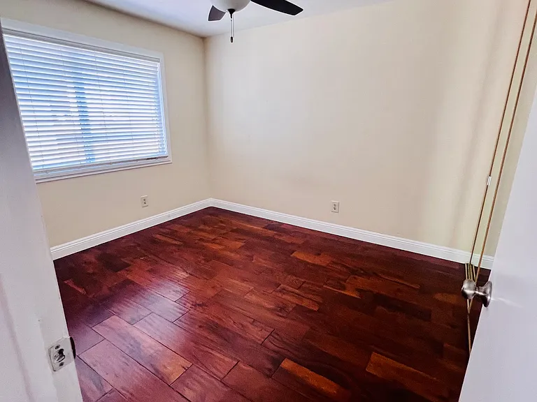 Beautiful Hardwood Floors though out