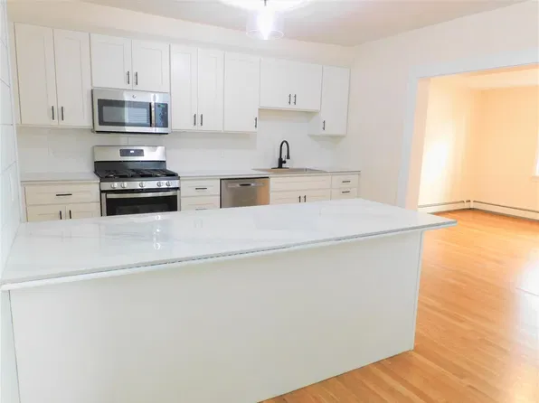 30 Jenkins St, South Boston, MA 02127