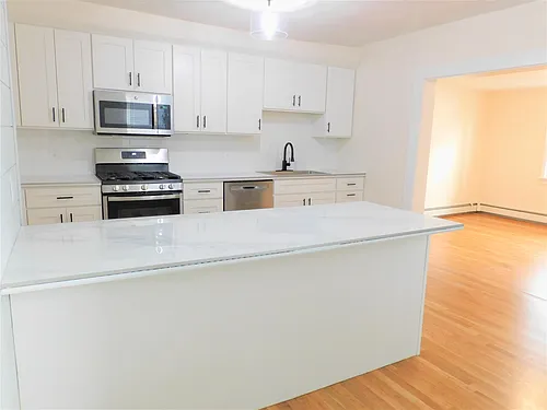 30 Jenkins St Photo 1