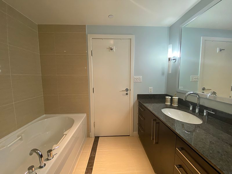Vancouver Apartment for rent - 2 Bedrooms — photo 14