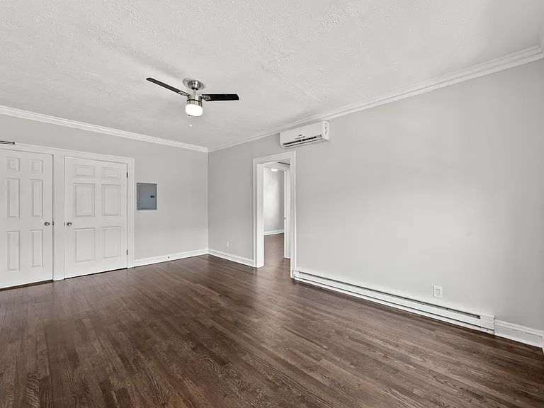 1385 Cranford Ave #10 — Photo 10