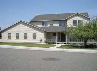 2921 S Rainier St, Kennewick, WA 99337
