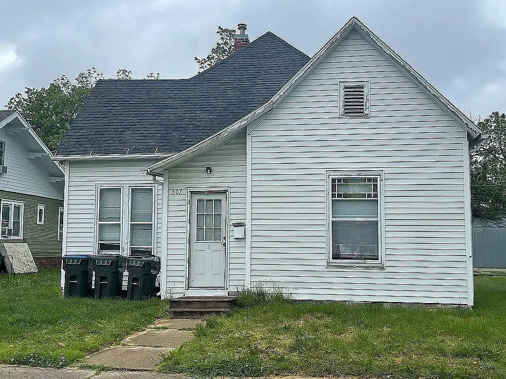 507 E Pierce St — Photo 1
