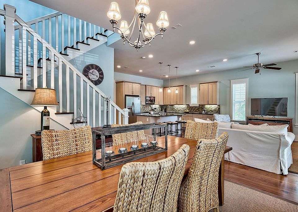 1st image of 231 Golf Villa Dr
