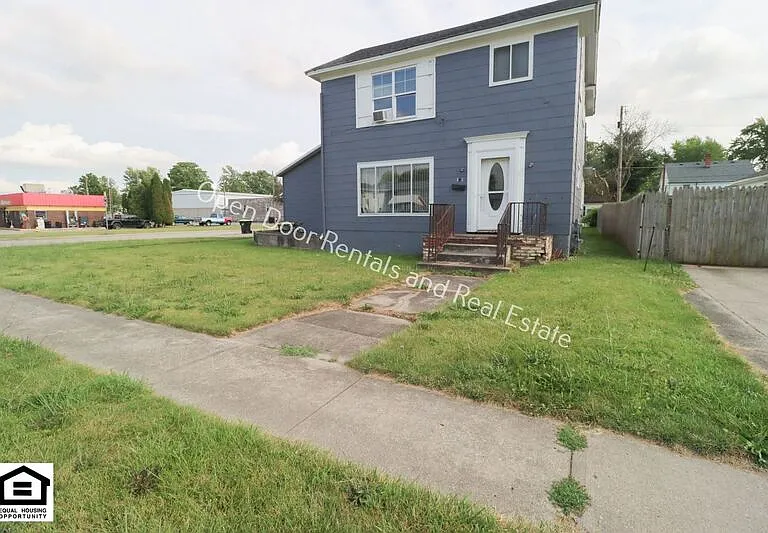 202 W Main St #1 — Photo 1