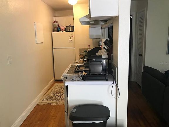 5th image of 1301 S Howard Ave APT A17