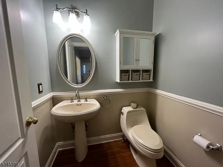 43 Georgetown Ct — Photo 5