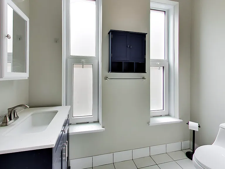 1416 W Huron St #2F — Photo 17