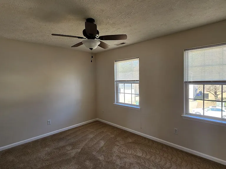 2826 Bombay Dr — Photo 19