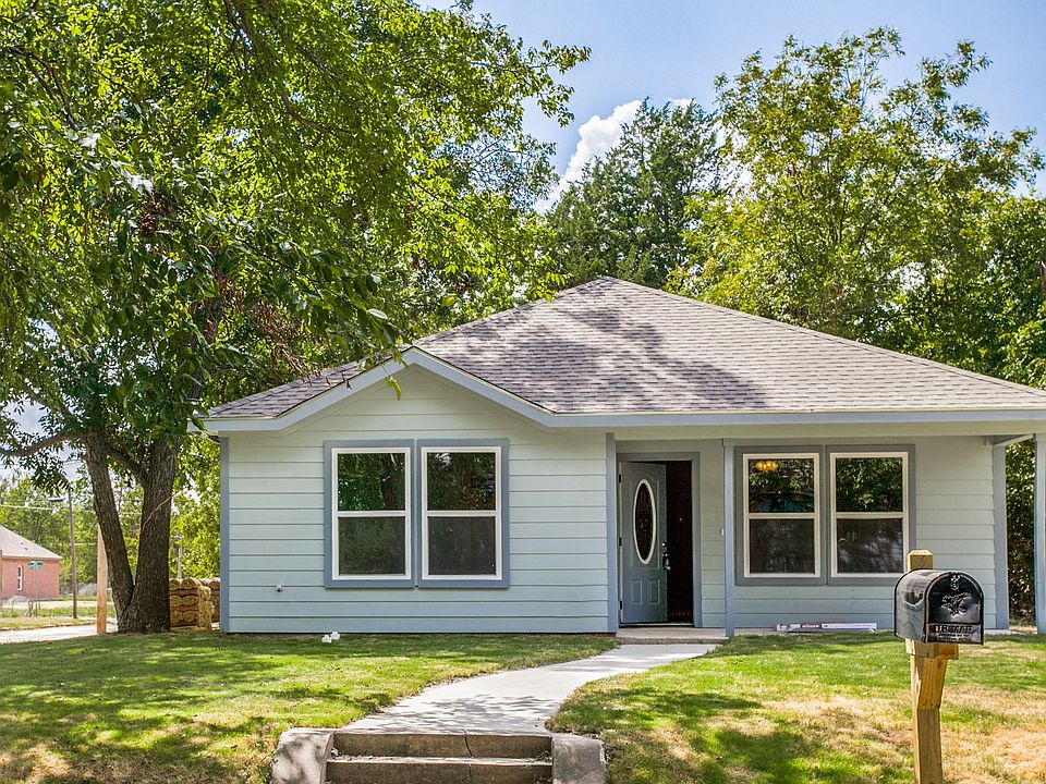 1616-fuller-st-greenville-tx-High-Res-1.jpg
