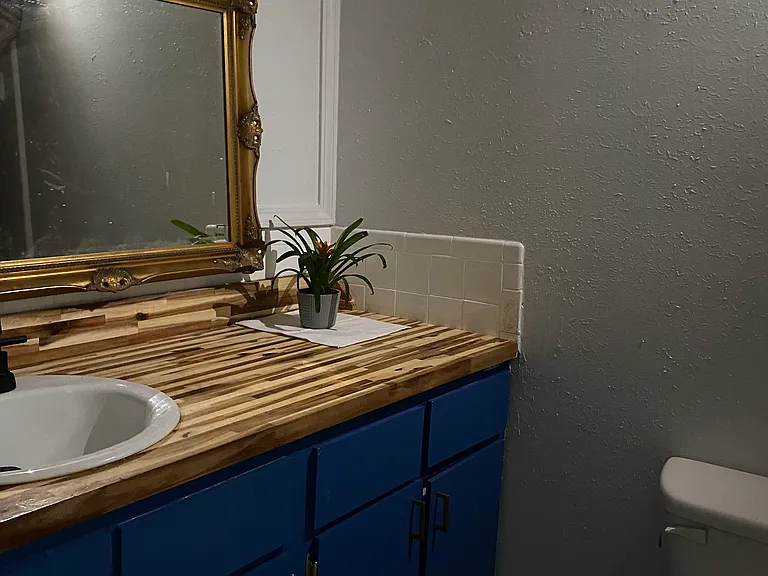 503 N Pine St #6 — Photo 9