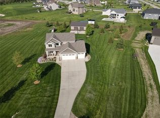 24932 Walnut Trl, Adel, IA 50003