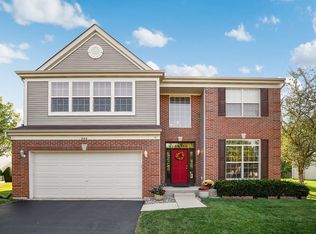 904 Audubon Ln, Aurora, IL 60506