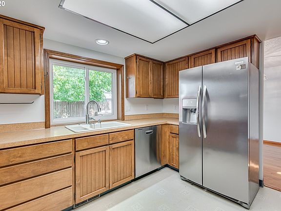 4th image of 3512 NE 127th St