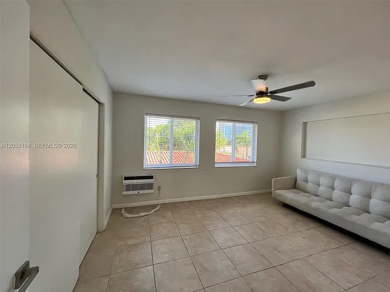 1120 NE 81st St #1 — Photo 16