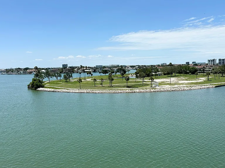 450 Treasure Island Cswy #609 — Photo 11