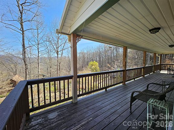 5th image of 477 W Ridge Dr