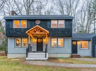 10 Rock Pond Rd, Windham, NH 03087