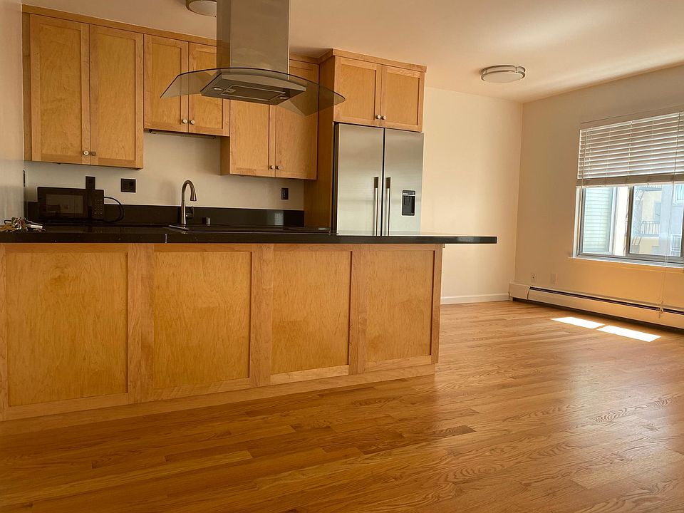 1st image of 2199 Pacific Ave #303