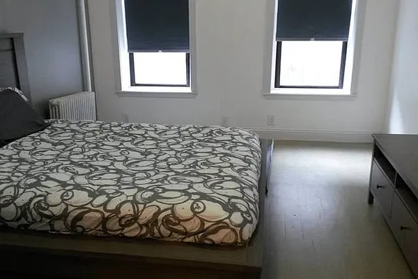 Rented by Compass | media 10