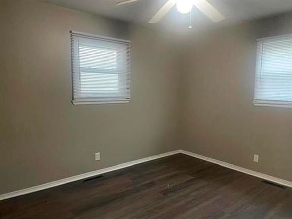 5th image of 3208 S Kessler Ave