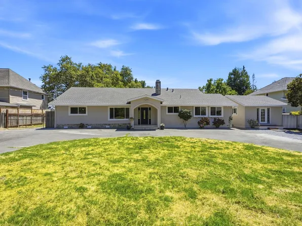 8511 Sonoma Avenue, Sebastopol, CA 95472