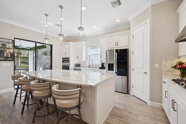 17405 Caravita Ln — Photo 10