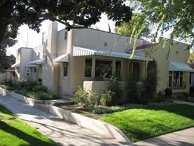 2nd image of 2703 N Van Ness Blvd