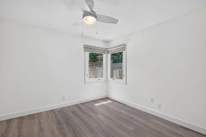 421 Webster St — Photo 23