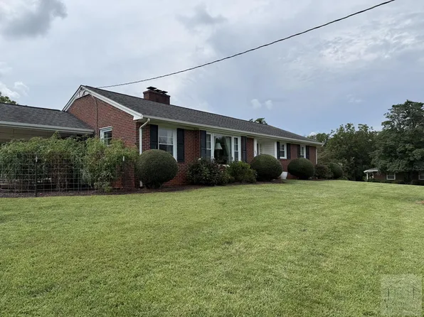 555 Preston Rd, Martinsville, VA 24112