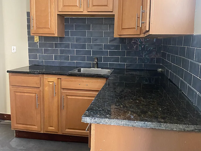 4922 N Kedzie Ave #2W — Photo 14