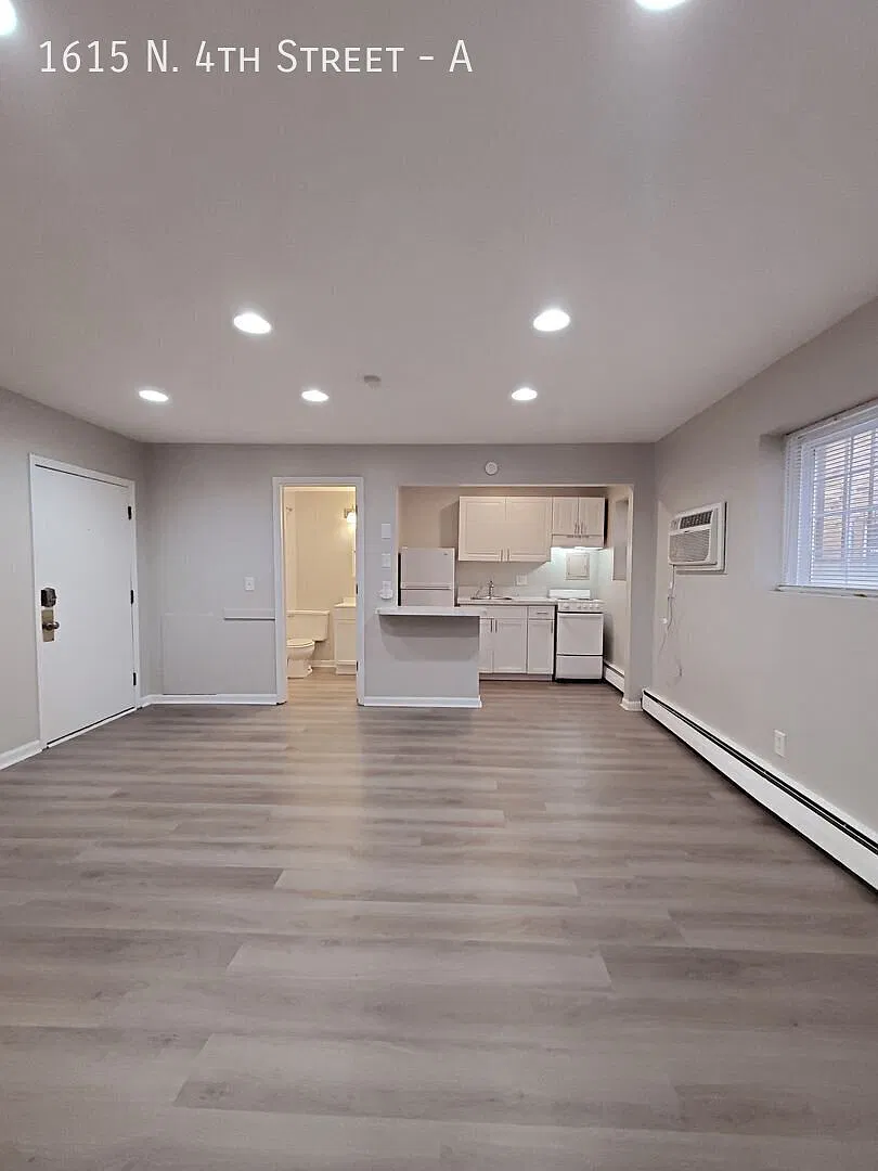 Updated Studios near University District and Short North! — Photo 4