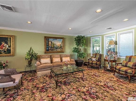 5th image of 3251 Jason Dr