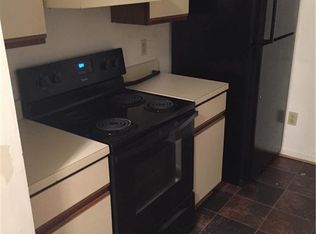538 Pineland Cir APT 204, Newport News, VA 23608