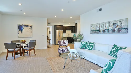 12700 Moorpark St #401 Photo 1