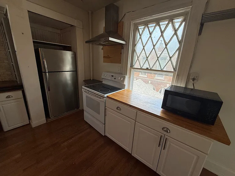 929 Franklin St #3 — Photo 9