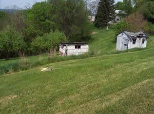 201 View Point Ln, Wheeling, WV 26003