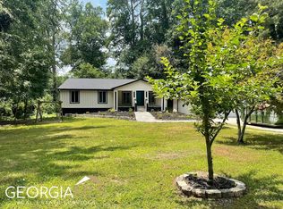 221 Cross Gate Dr, Marietta, GA 30068