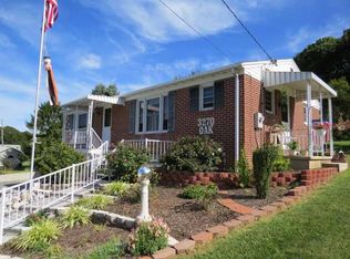 3270 Oak St, Manchester, MD 21102