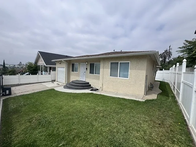 621 N Bonnie Beach Pl #1 — Photo 11