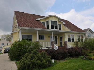 9814 Lakeshore Dr, Pleasant Prairie, WI, 53158