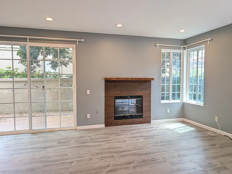 3861 Creststone Pl — Photo 2