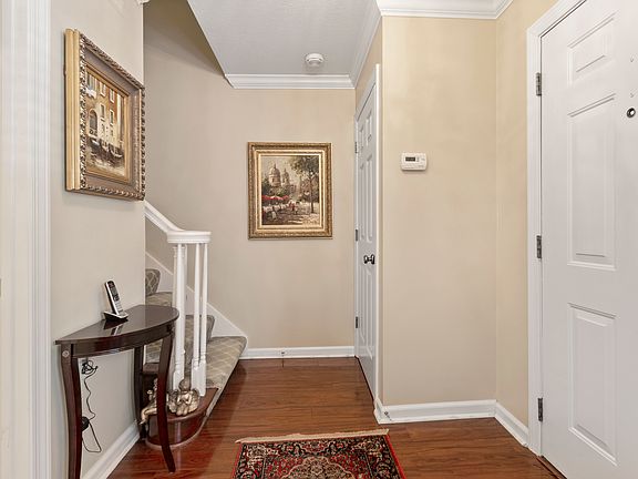 GRACIOUS ENTRY FOYER