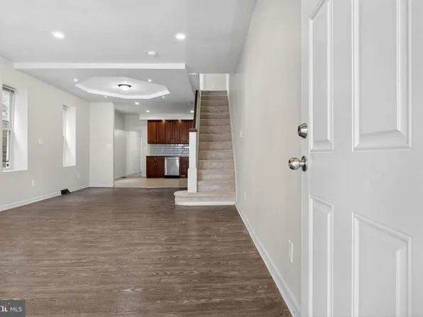 404 W Winona St, Philadelphia, PA 19144