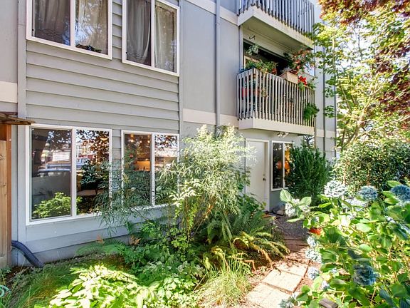 3rd image of 3413 Gilman Ave W APT 101