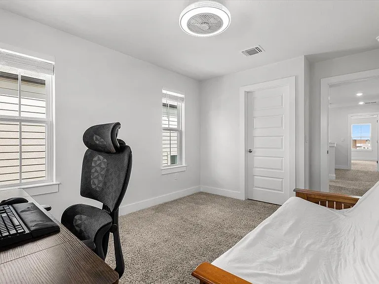 7106 Silver Star Ln — Photo 23
