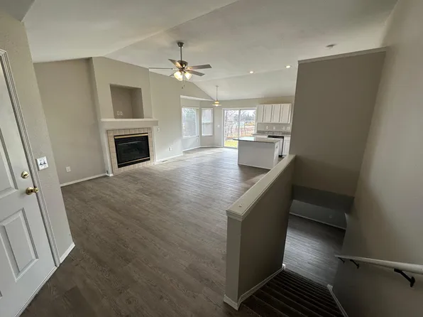 403 W Ellis Ct, Andover, KS 67002