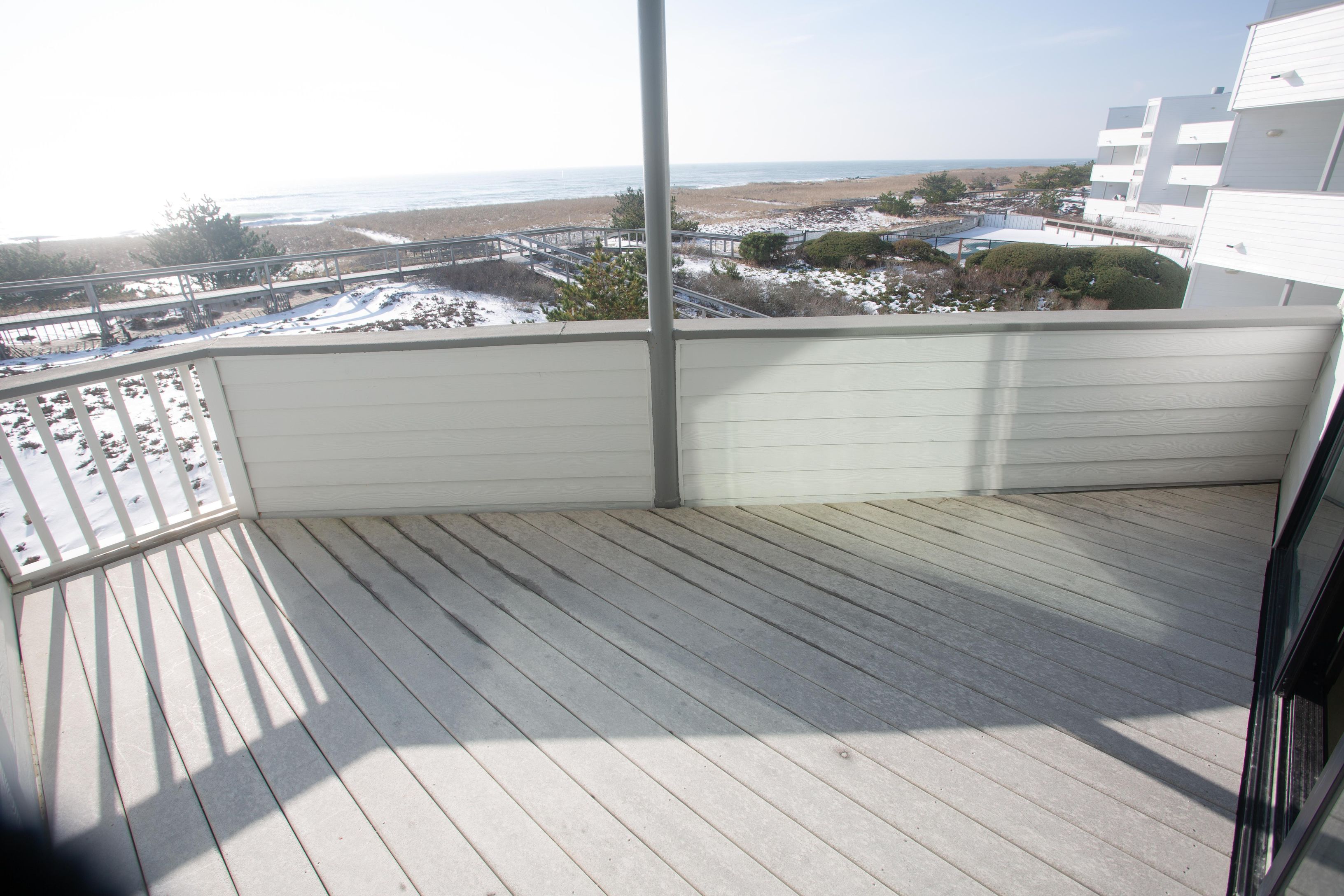 253 Dune Rd Yardarm Unit 55, Westhampton Beach, NY 11978 Out East